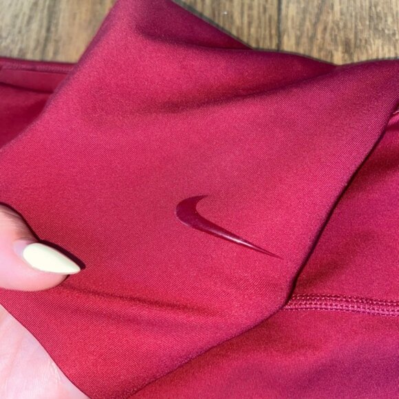 Nike Maroon Cropped Leggings - Picture 3 of 3